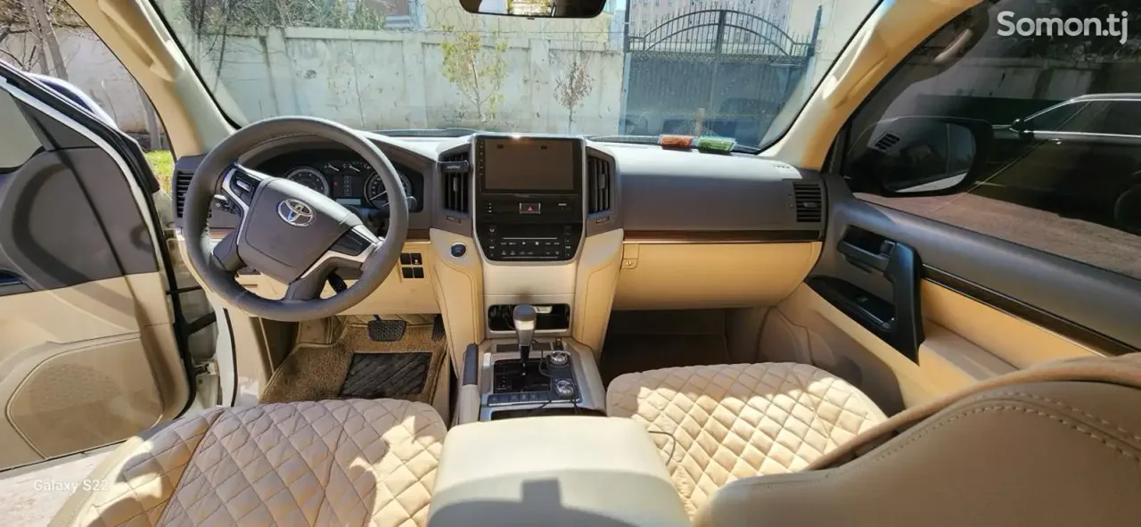 Toyota Land Cruiser 2021 · 4.0 AT