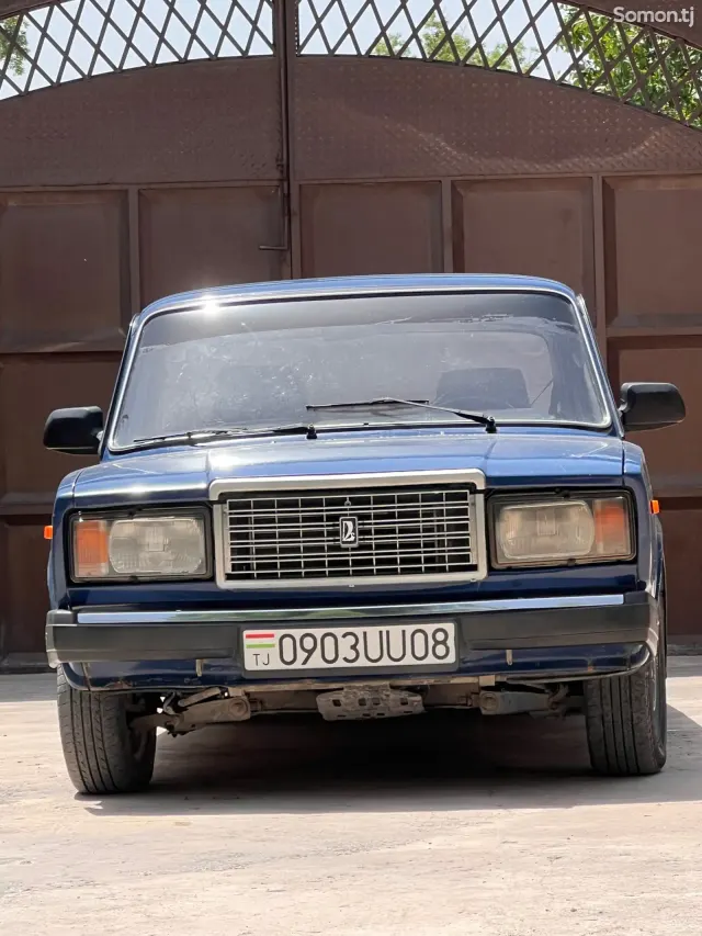 Lada (ВАЗ) 2107 2005 · 1.6 MT