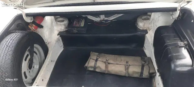 Lada (ВАЗ) 2105 1983 · 1.3 MT