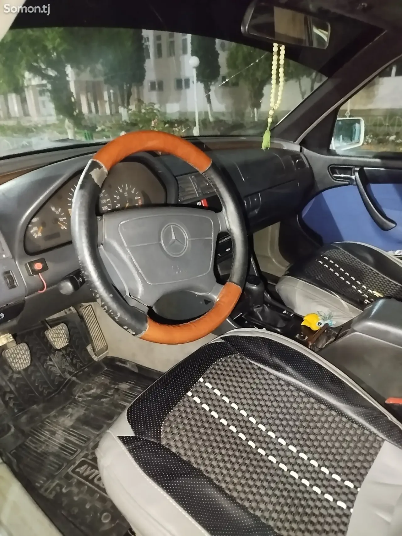 Mercedes-Benz C class 1995 · 1.8 MT