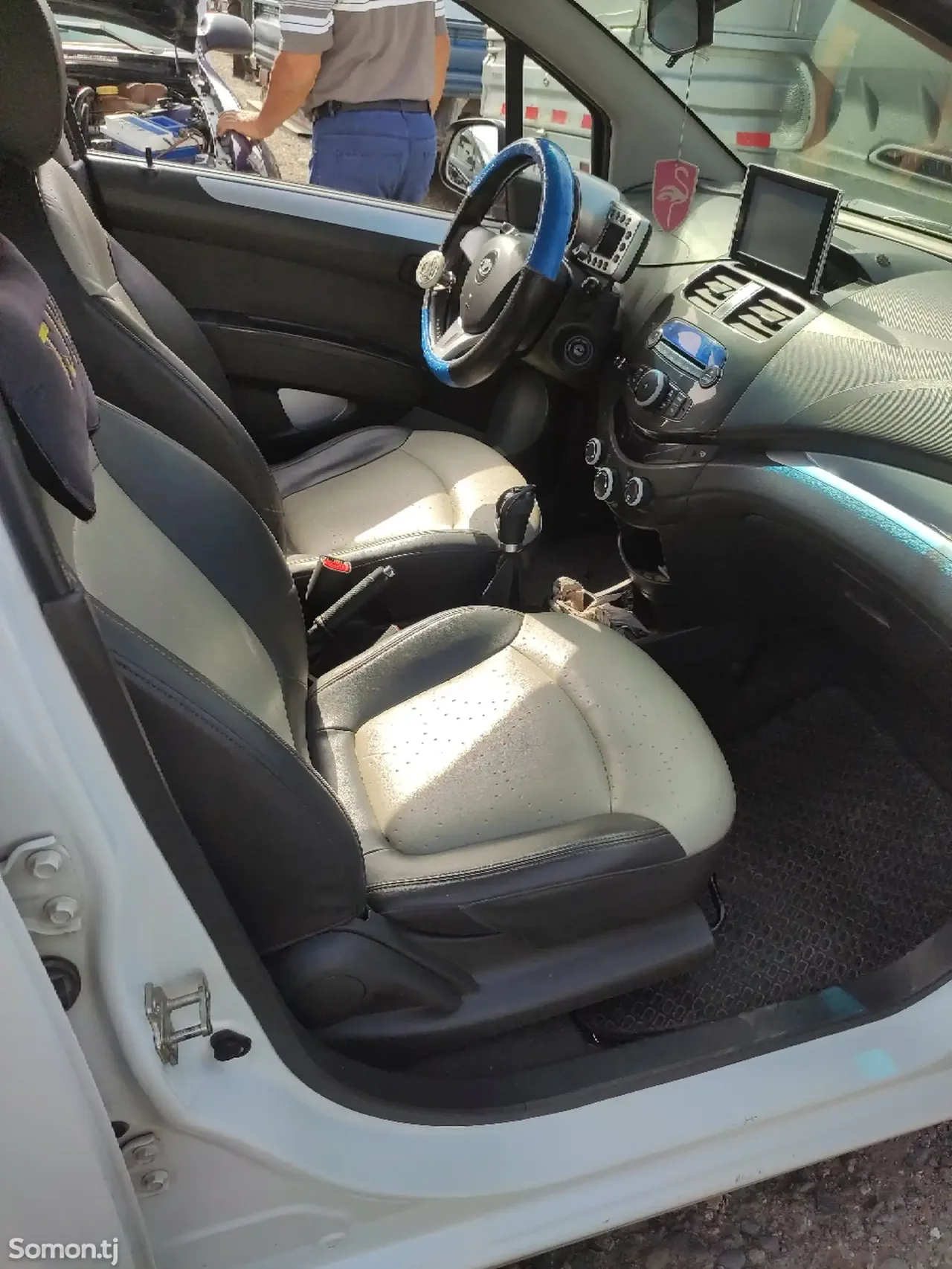 Chevrolet Spark 2011 · 1.3 MT