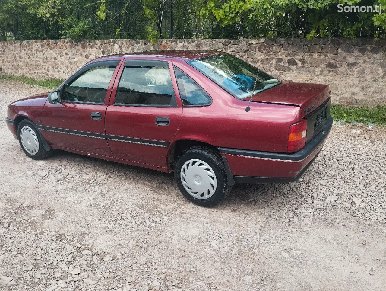 Opel Vectra A 1992 · 1.6 MT
