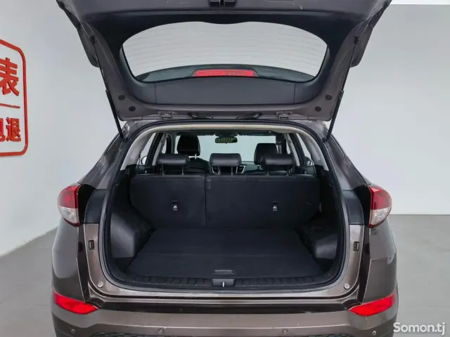 Hyundai Tucson 2015 · 1.6 AT
