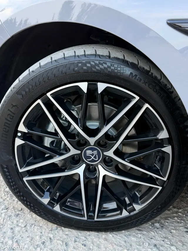 BYD Han EV 2025 · 3.5 AT