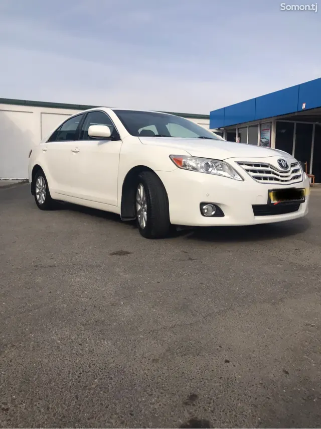 Toyota Camry 2010 · 2.5 AT