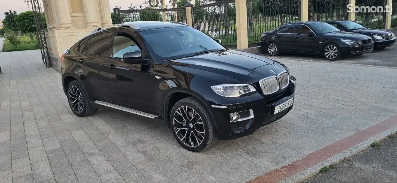 BMW X6 2011 · 3.5 AT