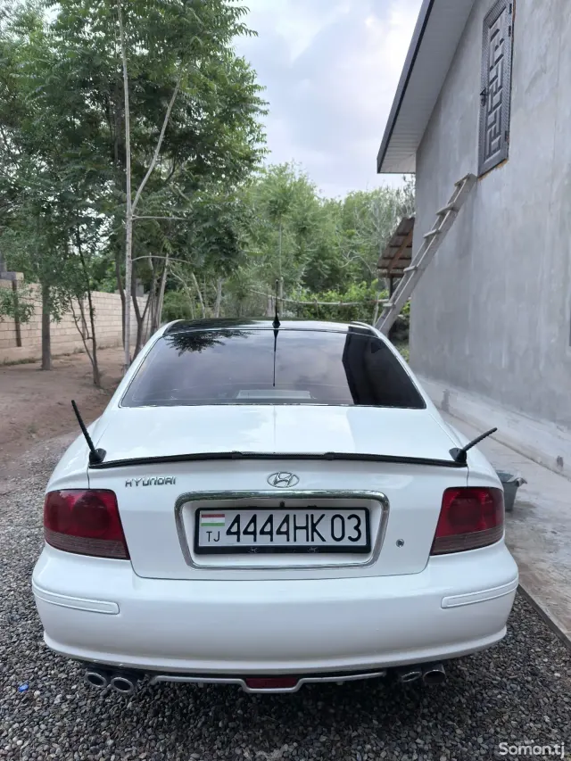 Hyundai Sonata 2002 · 2.0 AT