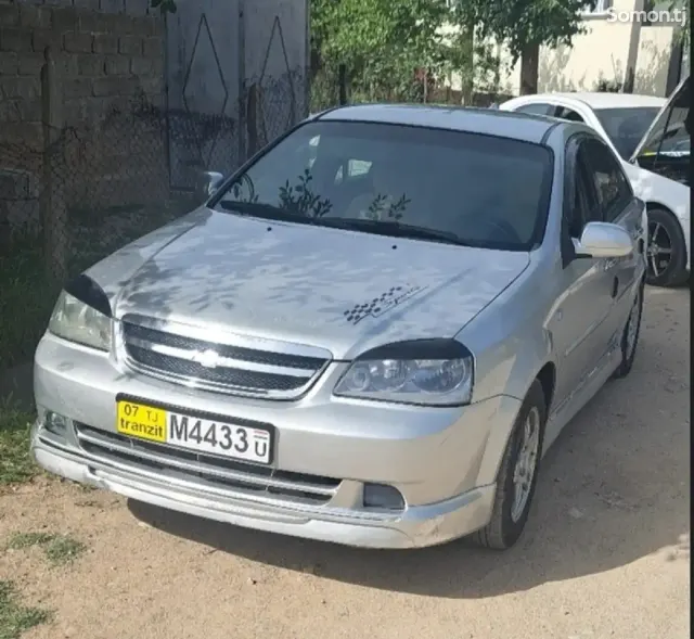 Chevrolet Lacetti 2006 · 1.6 MT