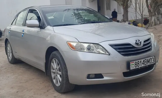 Toyota Camry 2008 · 2.4 AT