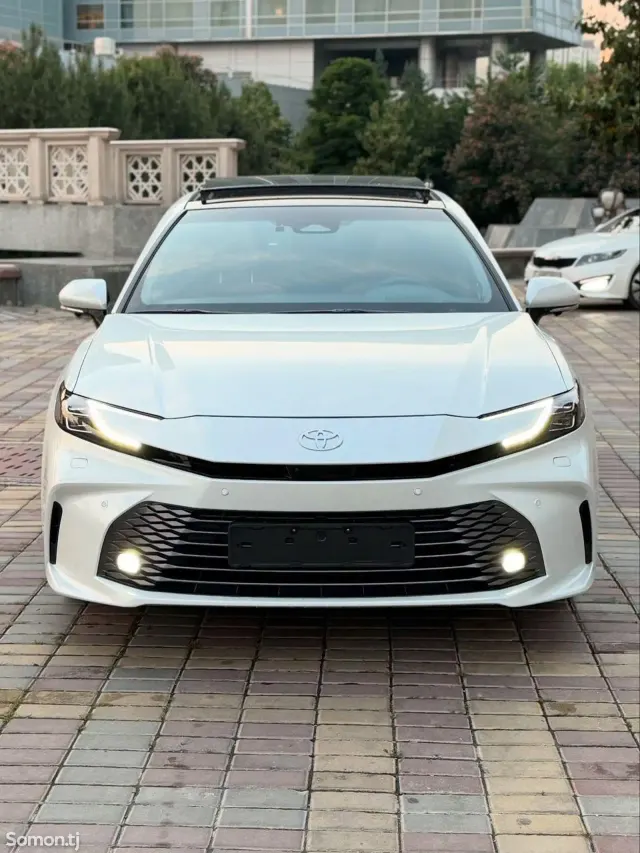 Toyota Camry 2026 · 2.5 AT
