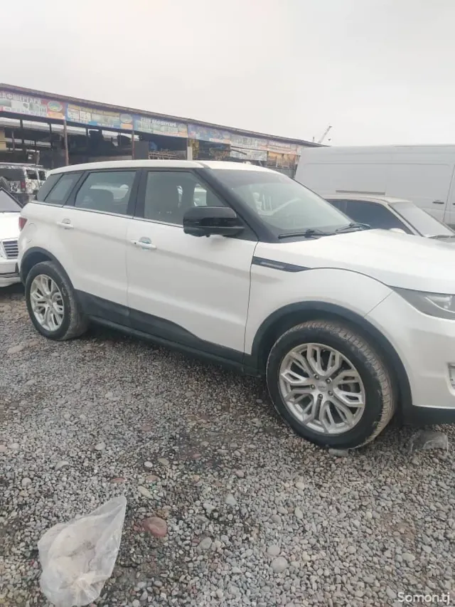 Land Rover Range Rover 2015 · 1.8 AT