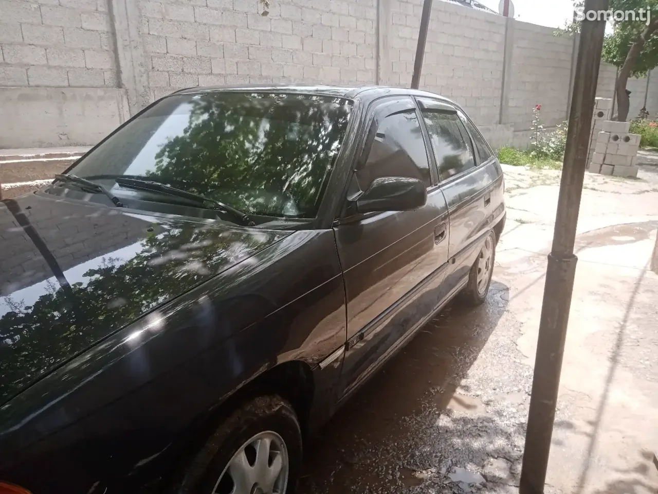 Opel Astra F 1996 · 1.6 MT