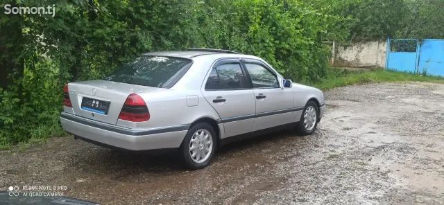 Mercedes-Benz C class 1995 · 1.8 MT