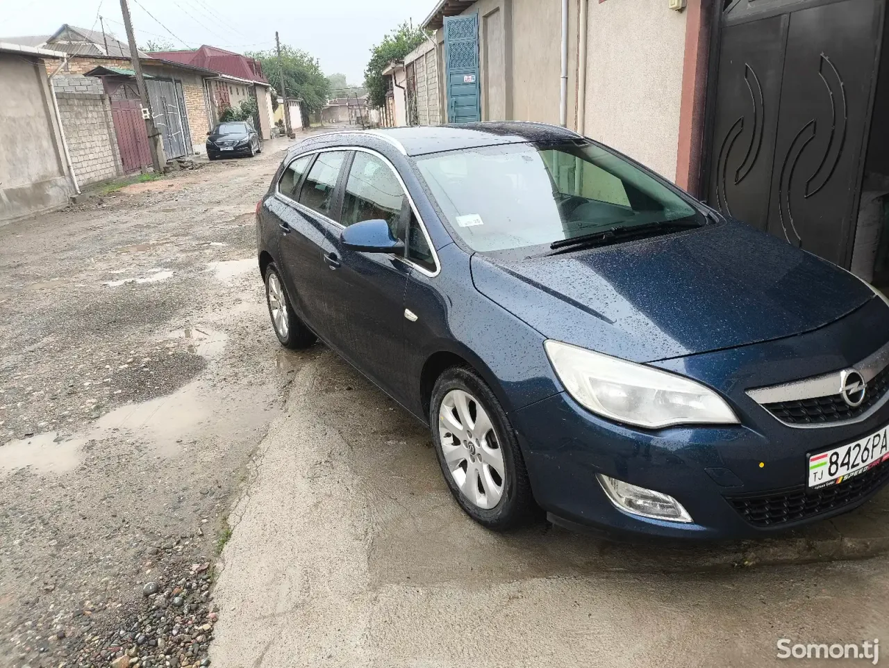 Opel Astra J 2012 · 1.4 MT