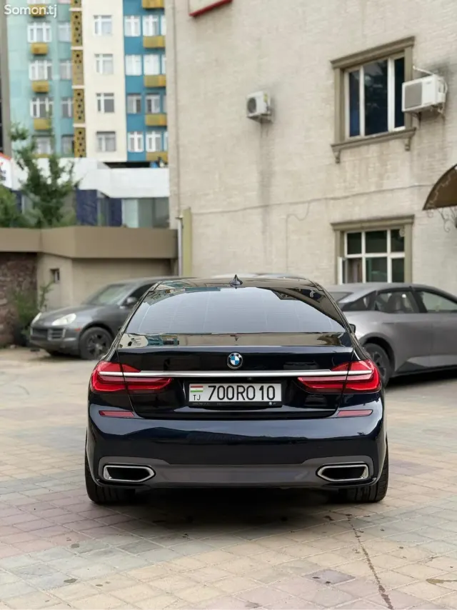 BMW 7 series 2018 · 3.0 AT