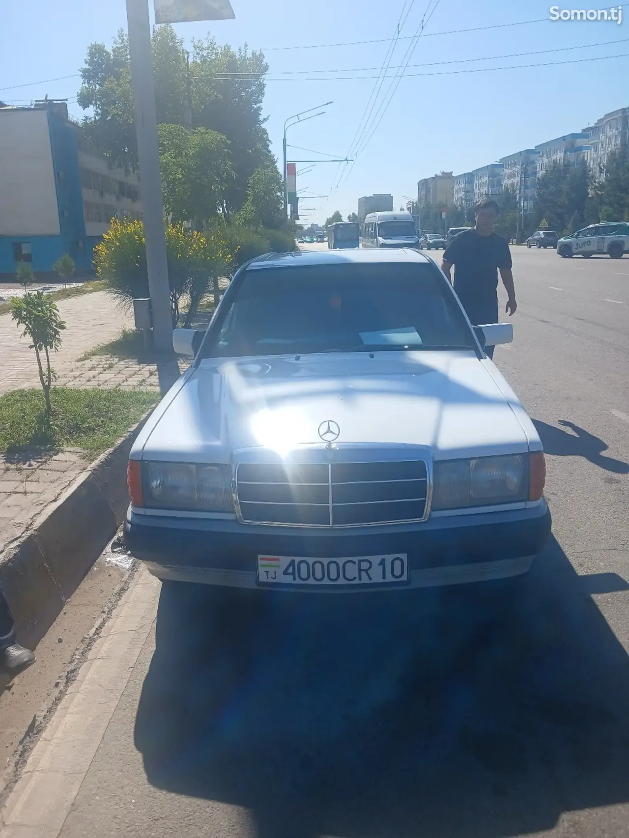 Mercedes-Benz W201 1997 · 2.0 MT