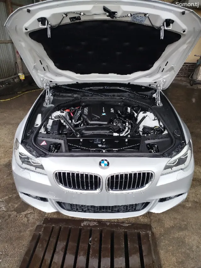BMW 5 series 2015 · 2.0 AT