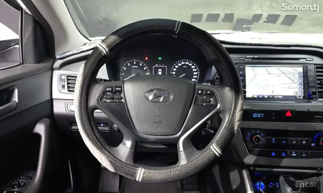 Hyundai Sonata 2015 · 2.0 AT