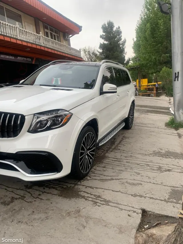Mercedes-Benz GLS 2018 · 4.5 AT
