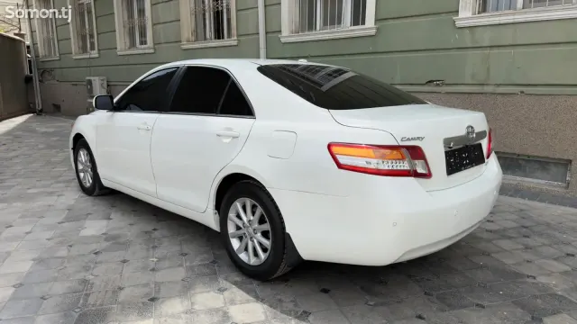 Toyota Camry 2011 · 2.5 AT