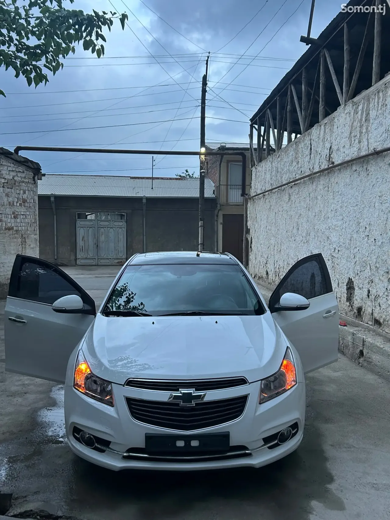 Chevrolet Cruze 2015 · 1.8 AT