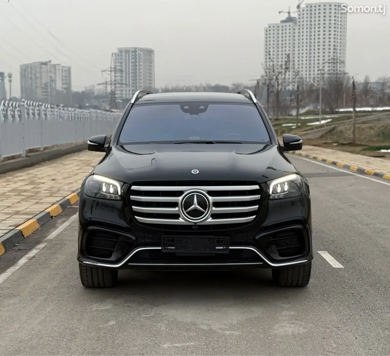 Mercedes-Benz GLS 2024 · 3.0 AT