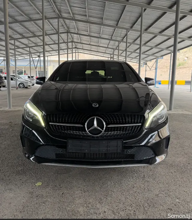 Mercedes-Benz A class 2017 · 2.0 AT