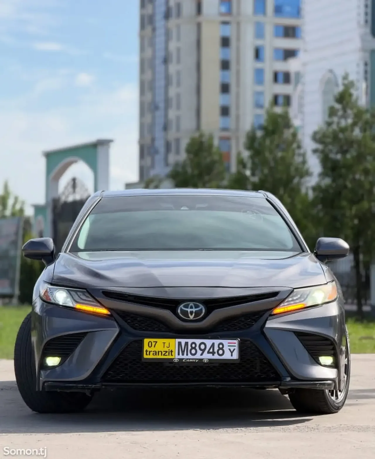 Toyota Camry 2018 · 2.5 AT