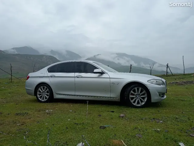 BMW 5 series 2011 · 3.0 AT