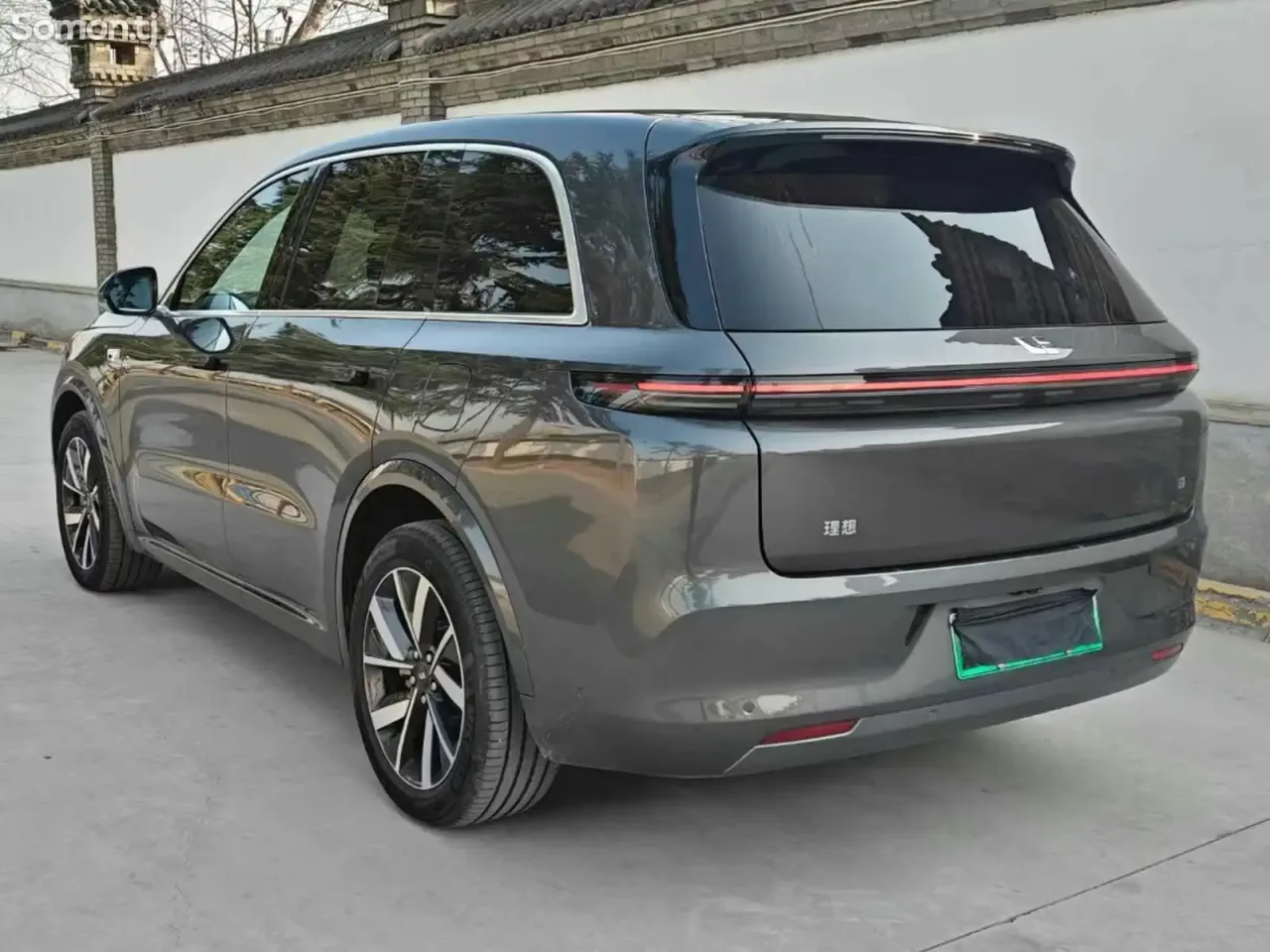 Li Auto (Lixiang) L8 2025 · CVT