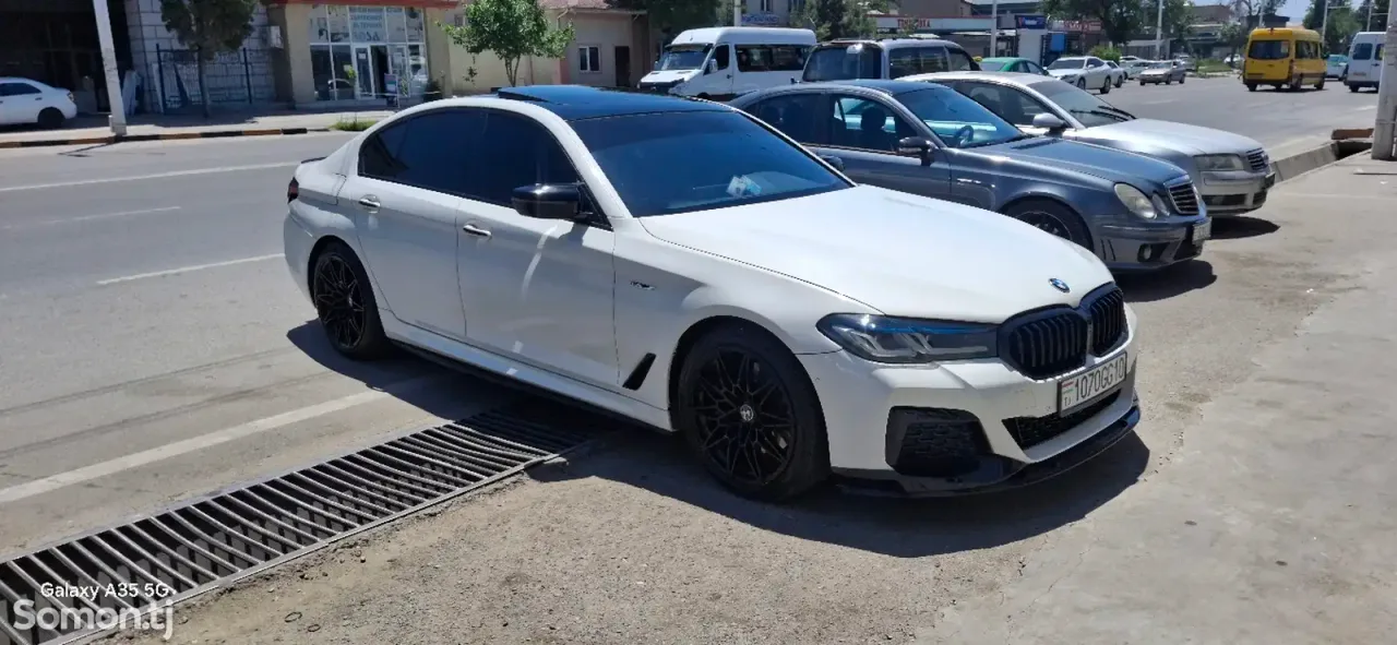 BMW 5 series 2017 · 2.0 AT