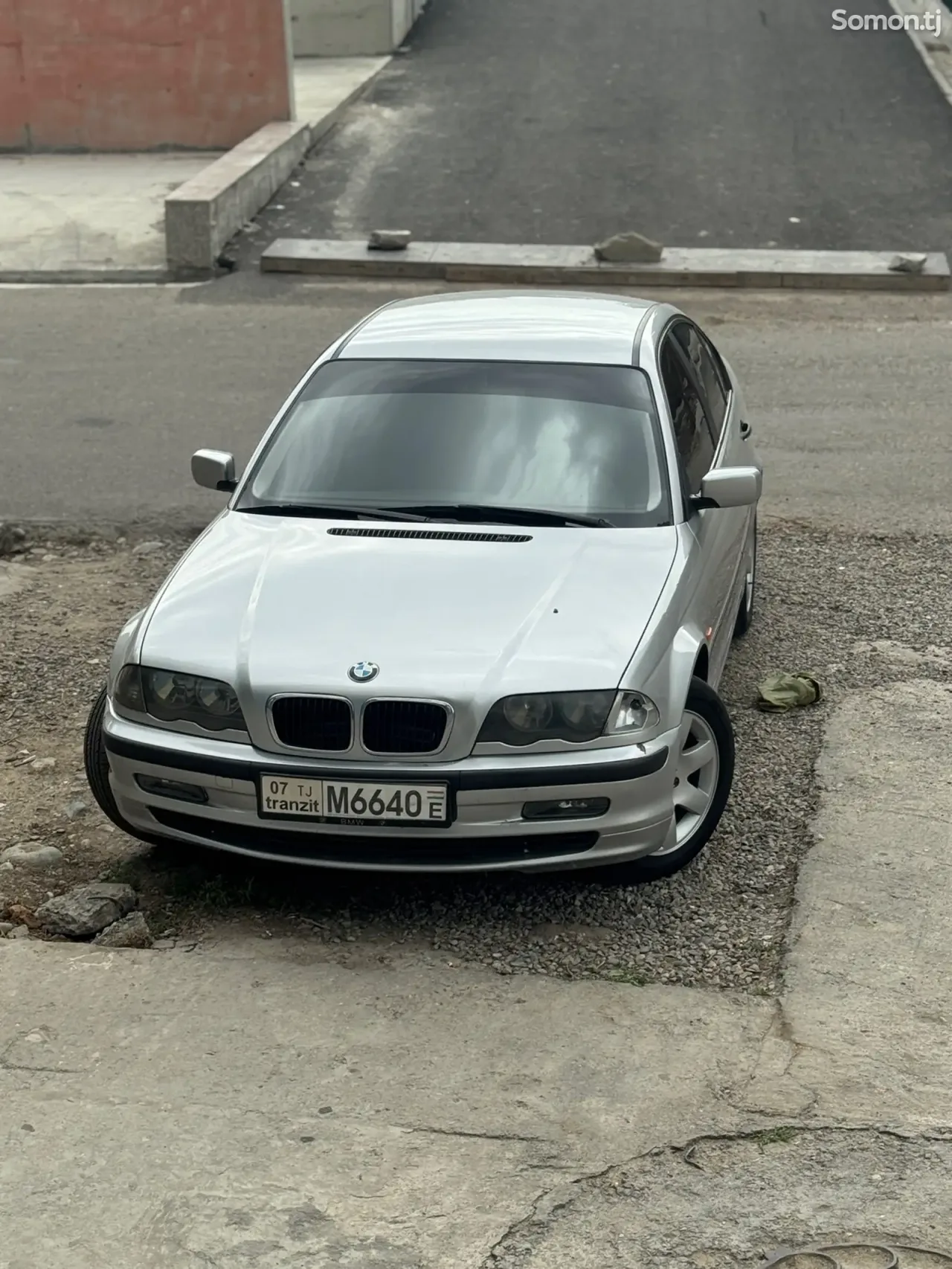 BMW 3 series 1999 · 1.8 MT