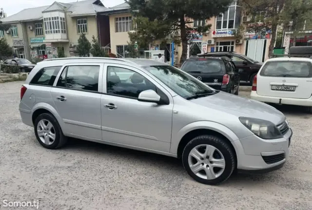 Opel Astra H 2006 · 1.8 MT