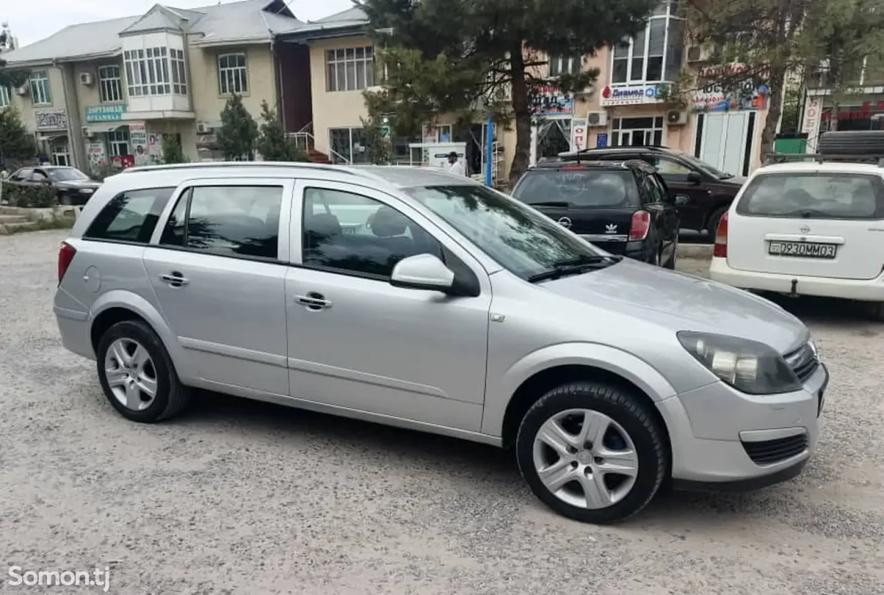Opel Astra H 2006 · 1.8 MT