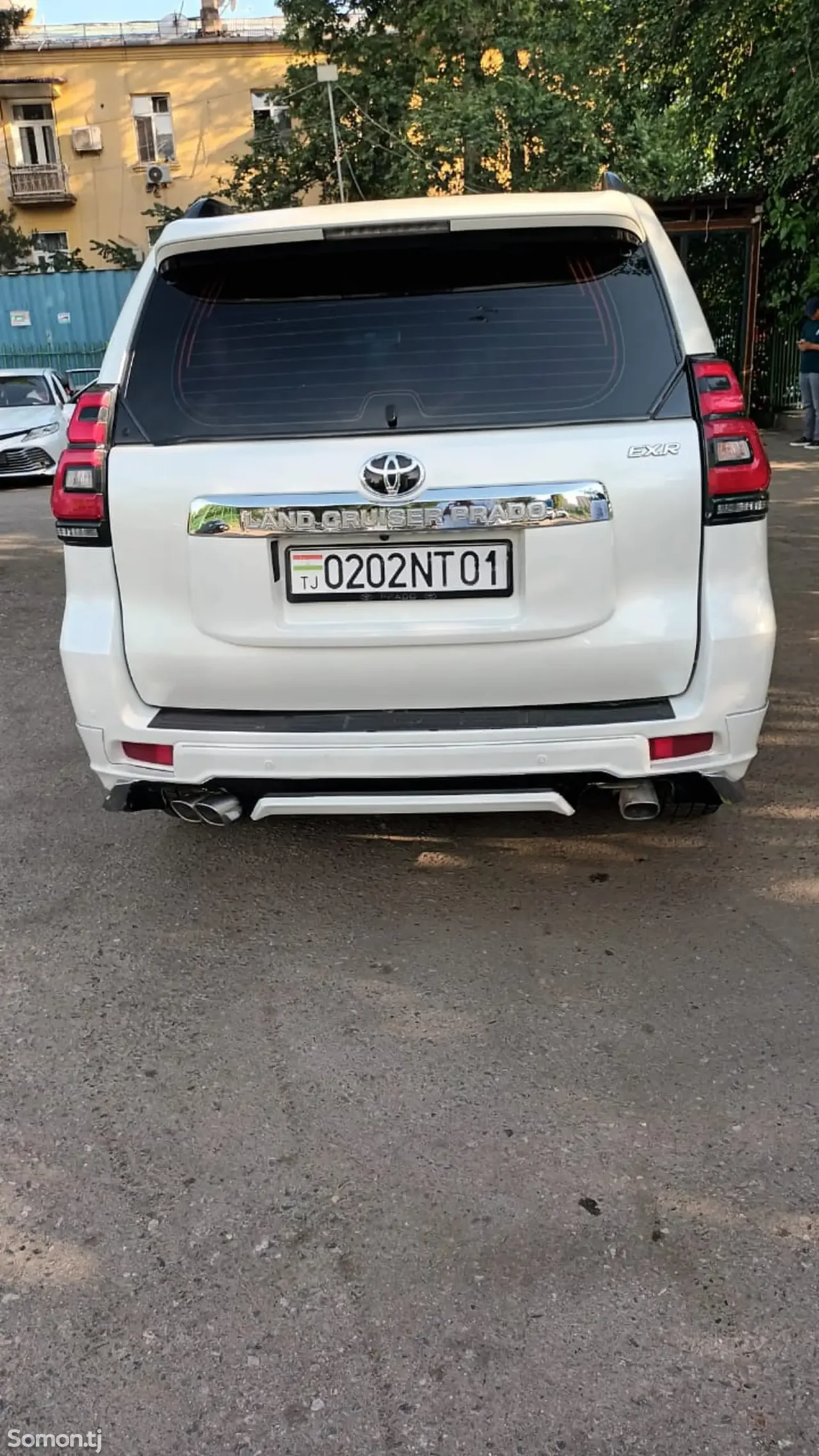 Toyota Land Cruiser Prado 2013 · 4.0 AT