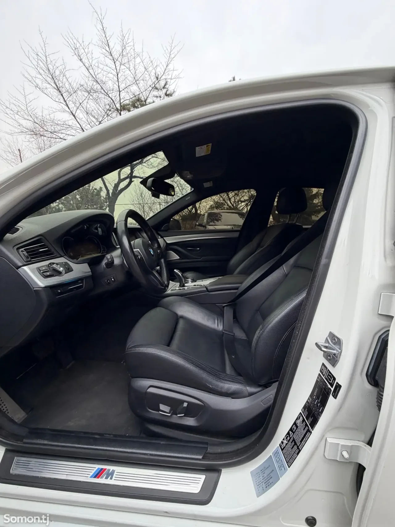 BMW 5 series 2014 · 3.0 AT