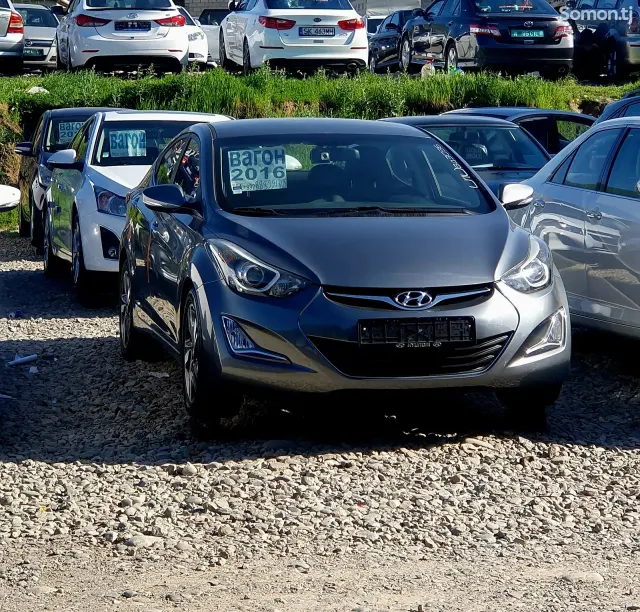 Hyundai Avante 2015 · 1.6 AT