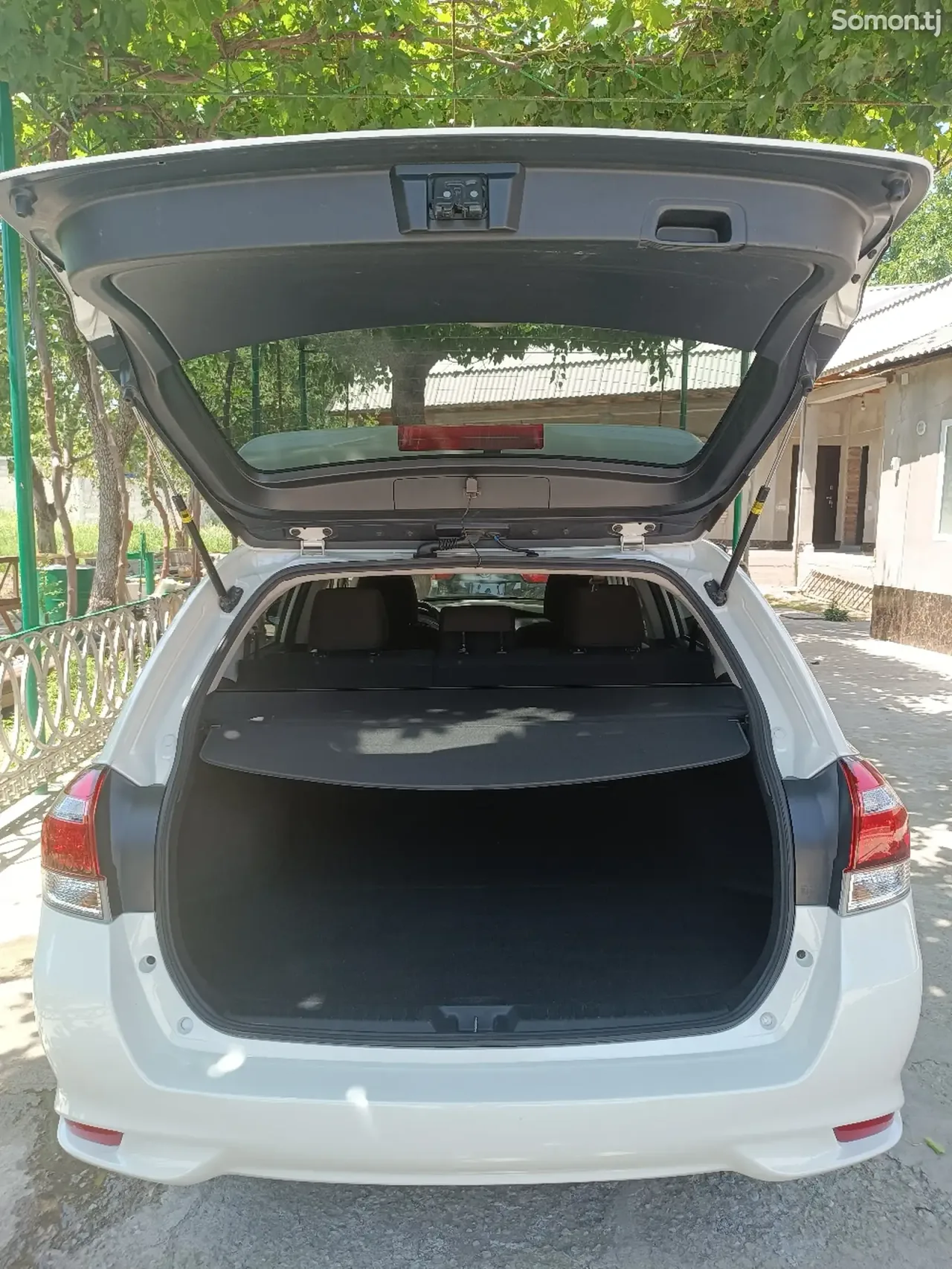 Toyota Fielder 2015 · 0.5 AT
