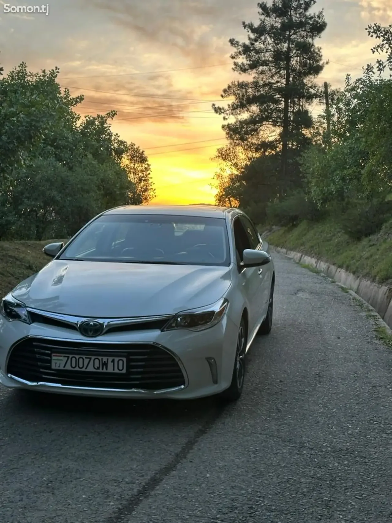Toyota Avalon 2018 · 2.5 AT