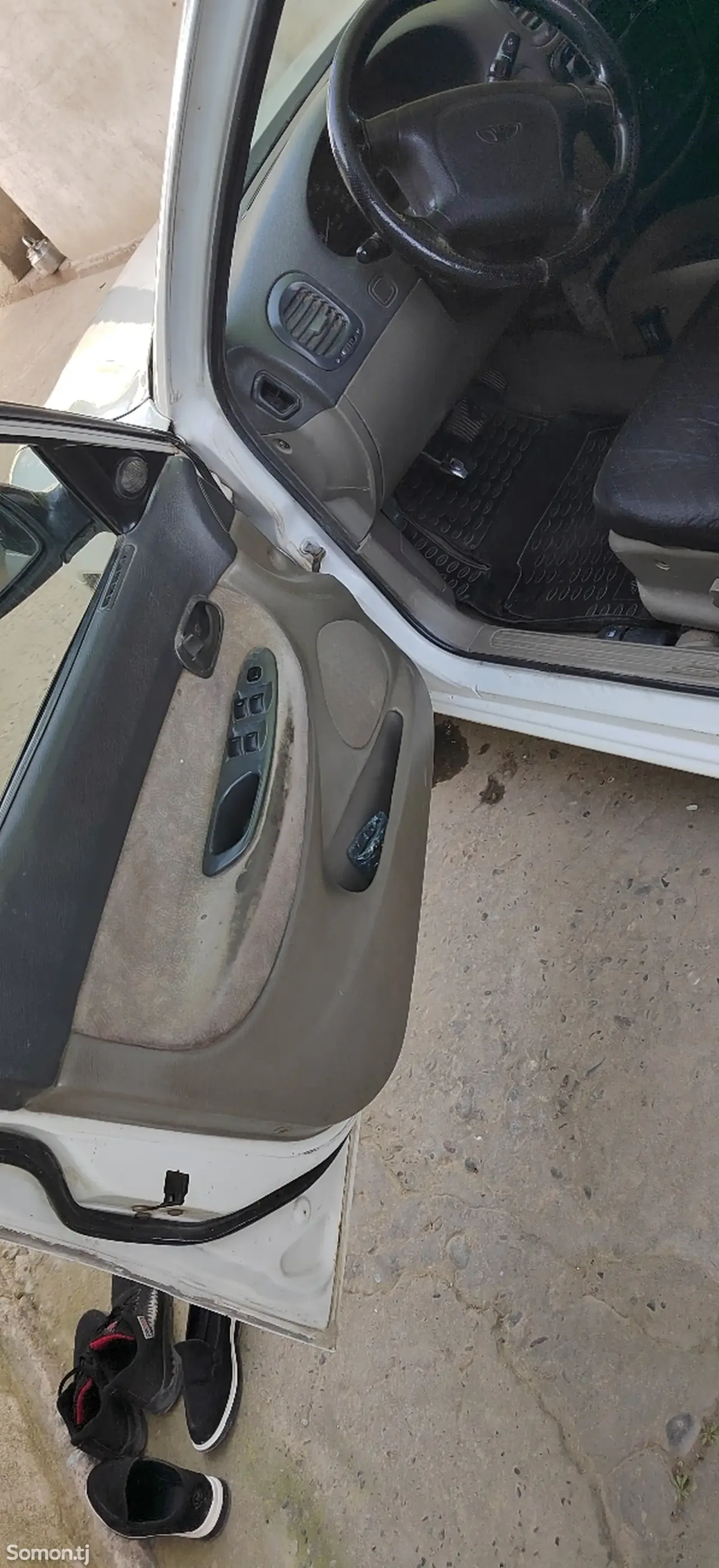Daewoo Nubira 1997 · 1.6 MT