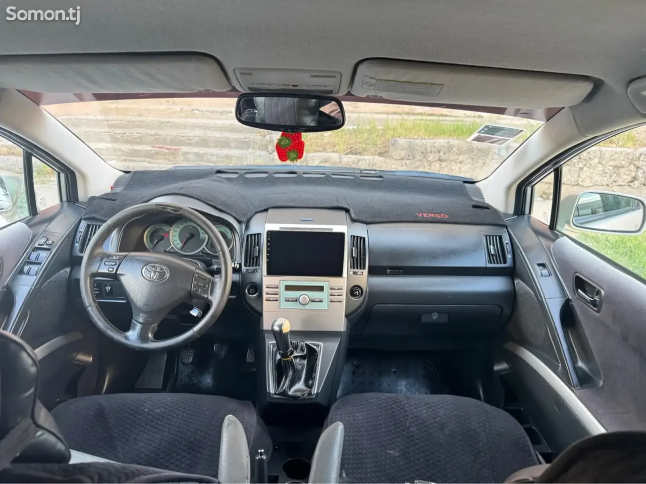 Toyota Verso 2006 · 2.2 MT