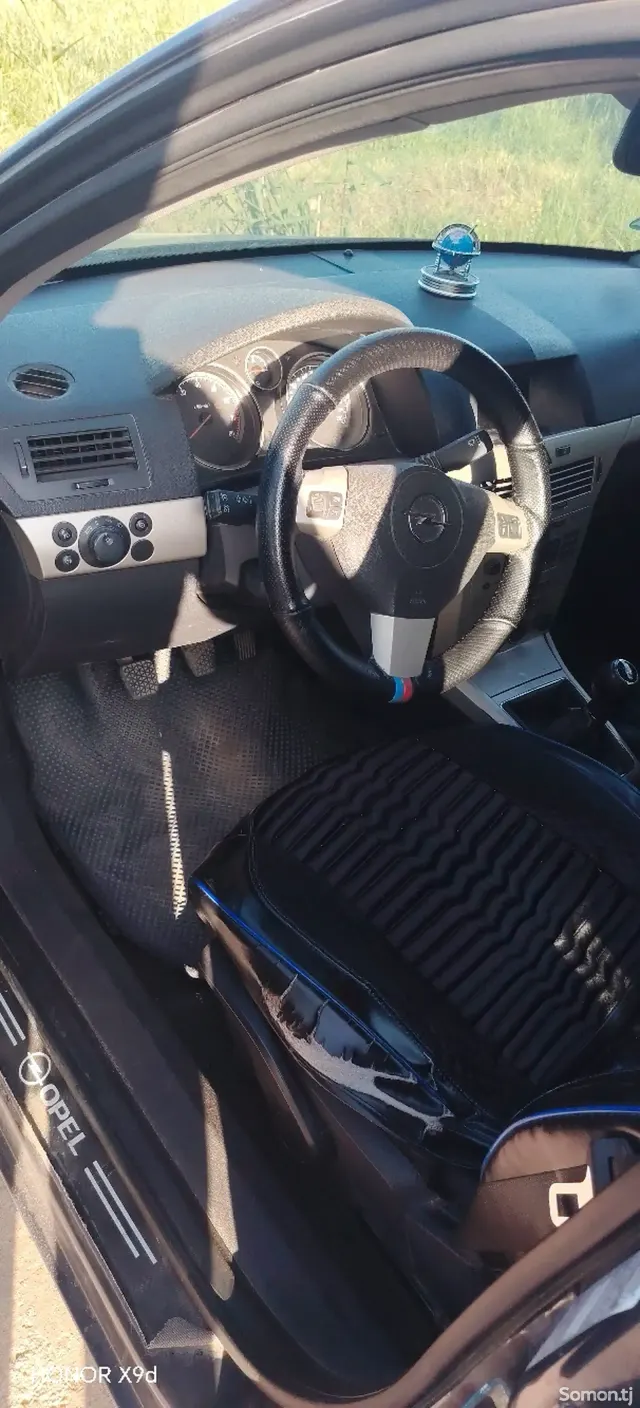 Opel Astra H 2008 · 1.8 MT