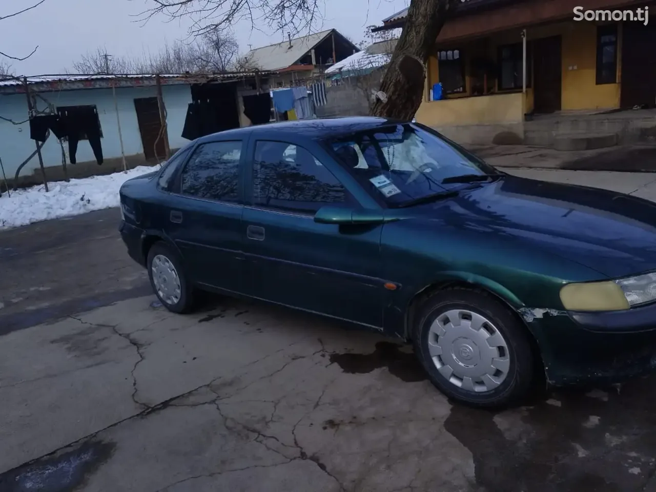 Opel Vectra B 1996 · 1.6 MT
