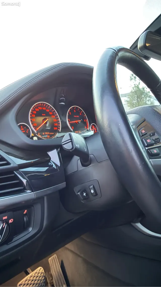 BMW X6 2015 · 3.0 AT