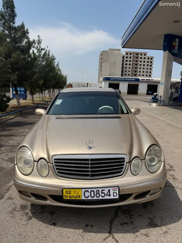 Mercedes-Benz E class 2004 · 2.2 AT