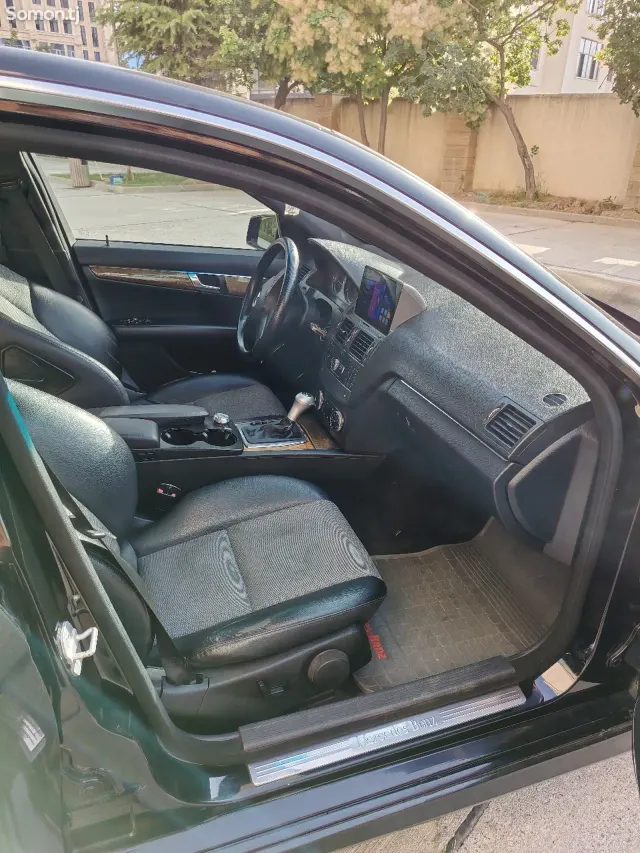 Mercedes-Benz C class 2009 · 3.5 AT