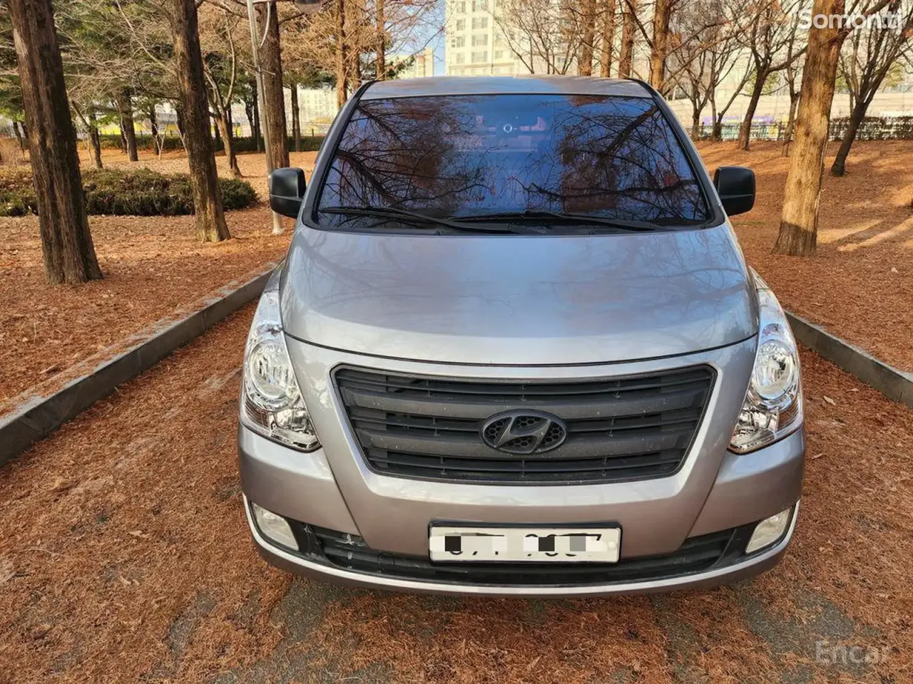 Hyundai Staria 2015 · 2.5 AT