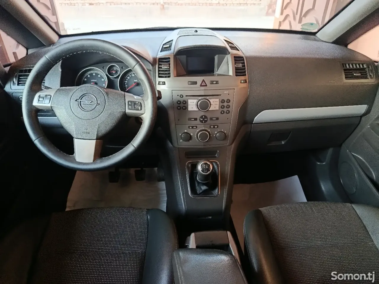 Opel Zafira 2006 · 1.8 MT