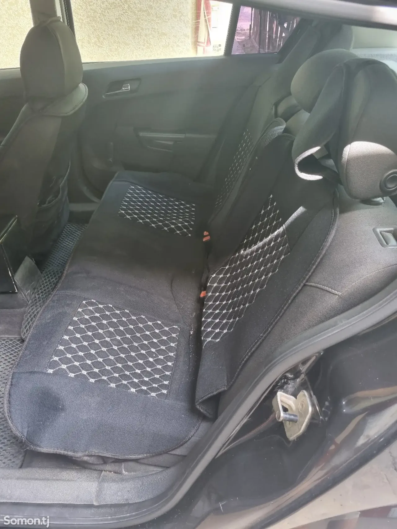 Opel Astra H 2011 · 1.4 MT