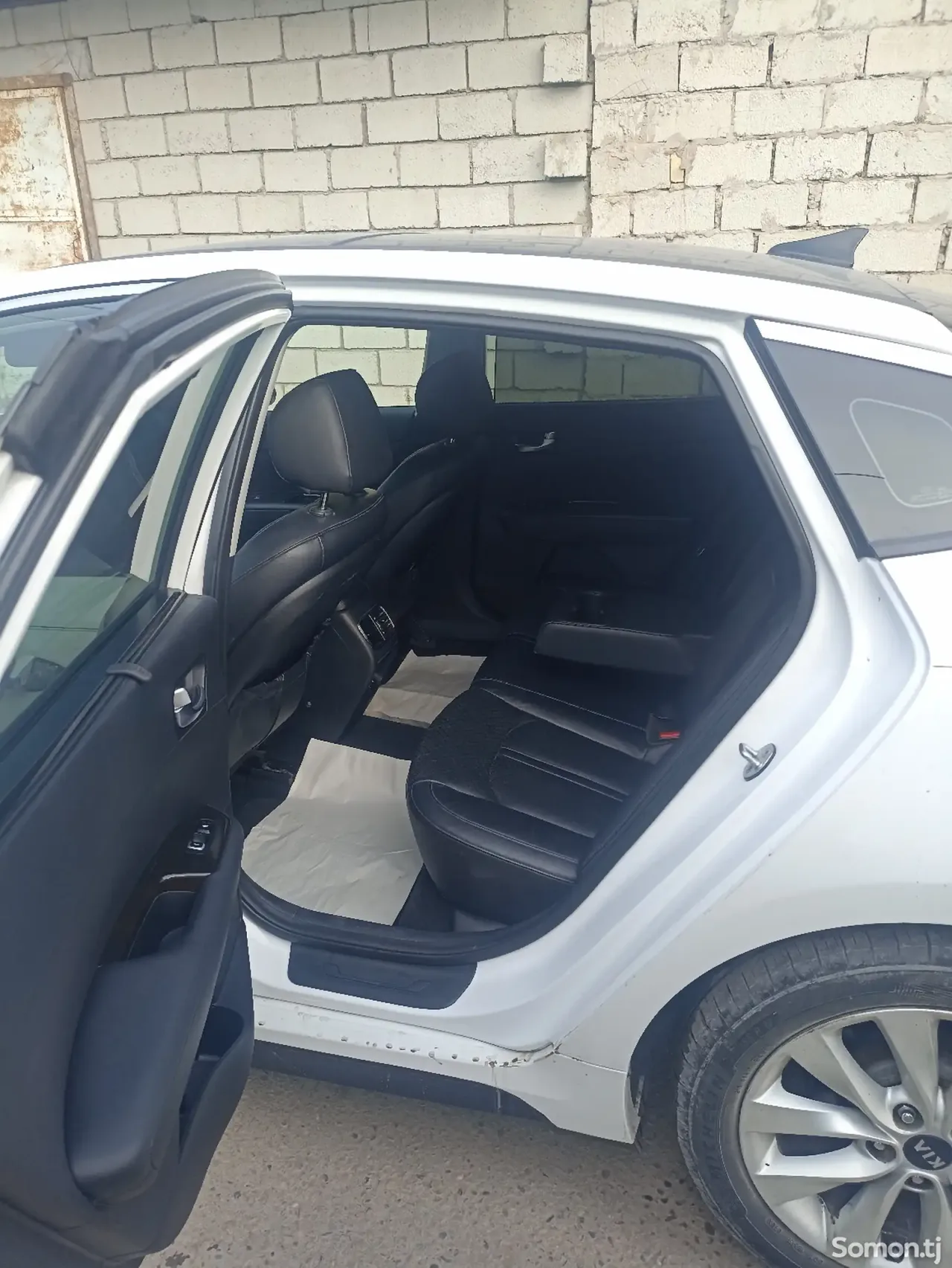 Kia Optima 2016 · 2.4 AT
